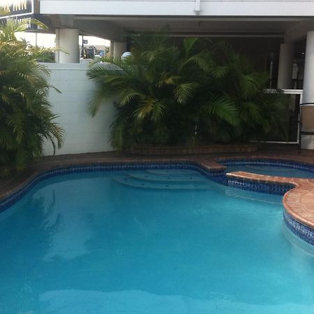 Centrepoint Motor Inn Rockhampton Extérieur photo