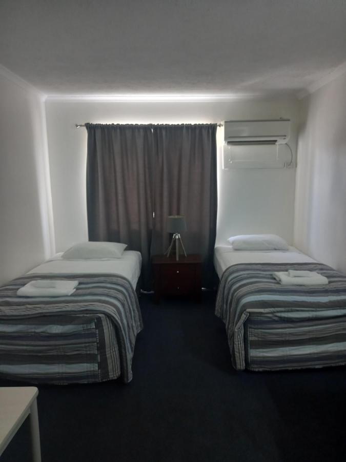 Centrepoint Motor Inn Rockhampton Extérieur photo