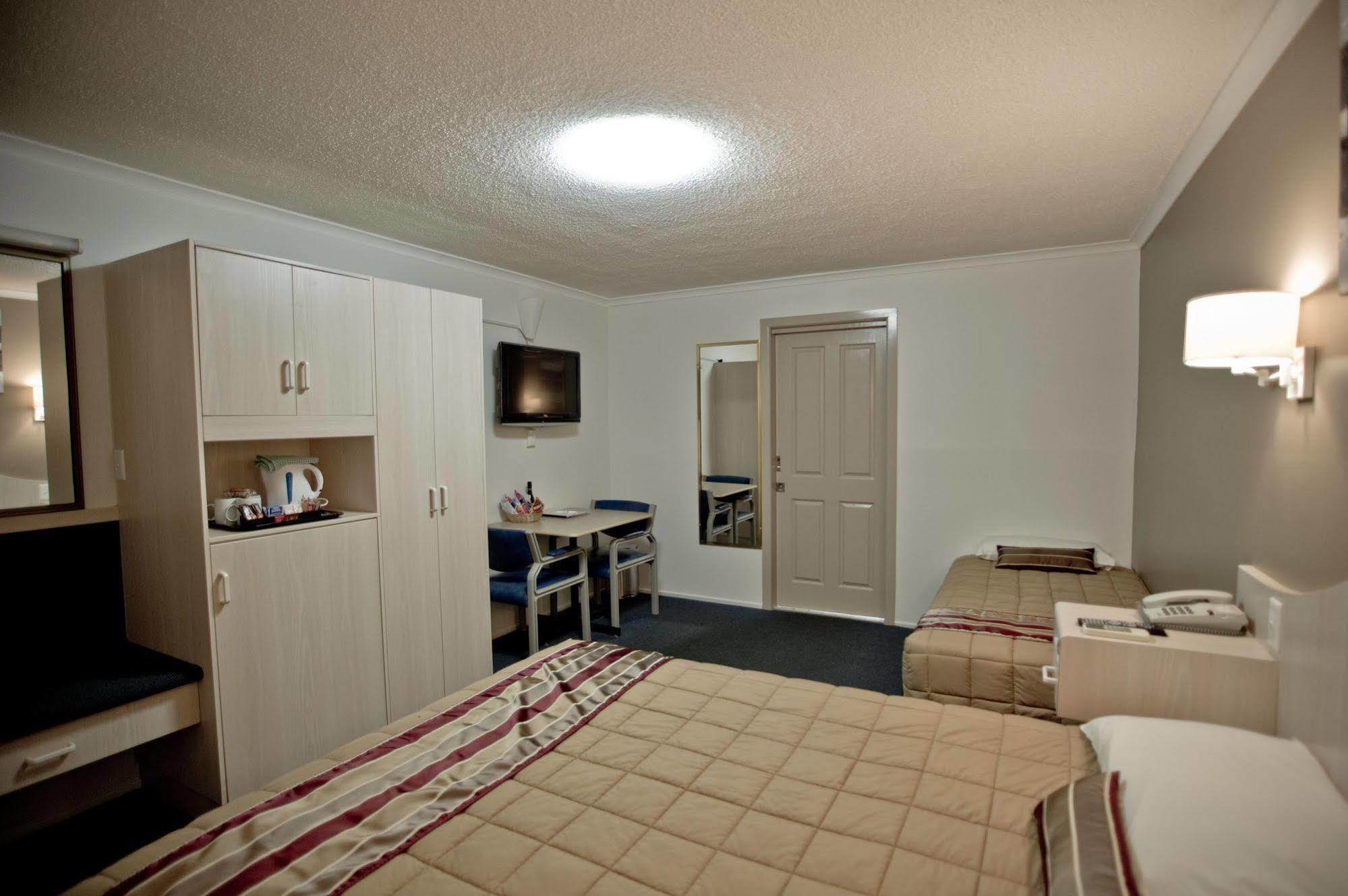 Centrepoint Motor Inn Rockhampton Extérieur photo